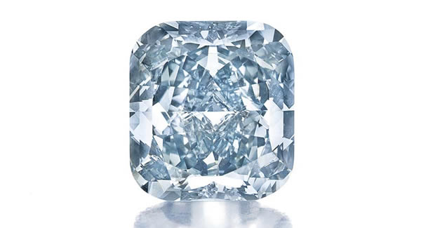 A-Cushion-Cut-Fancy-Vivid-Blue-Diamond-3.81ct