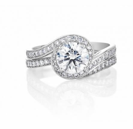 solitaire-alliance-caress-DeBeers-bridal