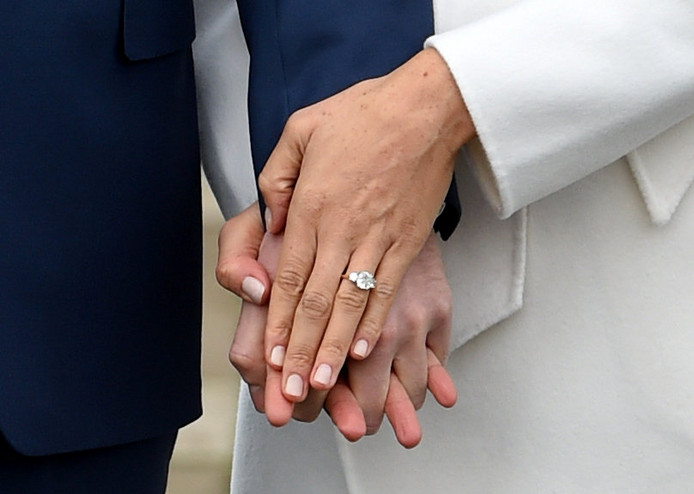 Megan_Markle_engagement-ring