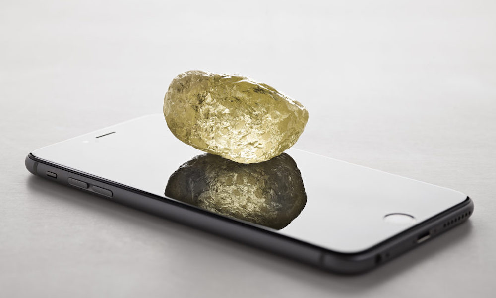 552 yellow rough diamond diavik dominion diamond december 2019