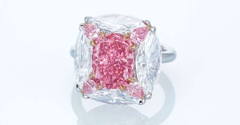 Christies-Bubble-gum-pink-diamond