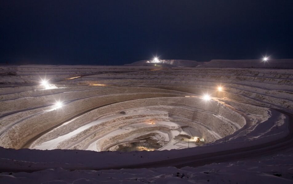 Nyurba open-pit mine Yakutia © ALROSA mining - Rubel & Ménasché