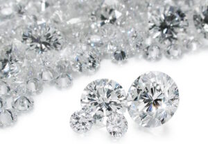 De Beers slashes prices of larger rough diamonds