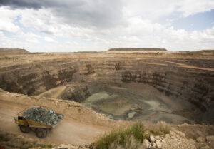 Alrosa, India agree to tighten relationship