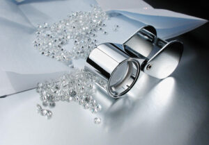 “Grâce aux échanges en ligne, les prix des diamants gagnent en transparence”