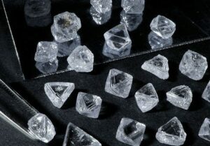 Et pouf… 1,9 milliard de dollars en moins pour le financement des diamants