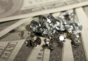 Record prévu pour les ventes de bijoux à la Saint-Valentin selon la NRF