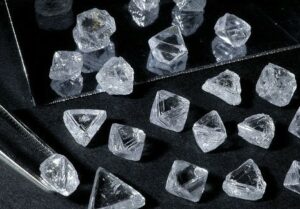 Les prix des diamants finissent l’année en baisse