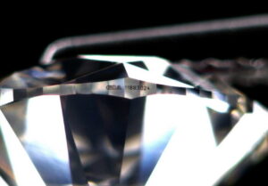 Diamants et crypto-collision : le big-bang financier inévitable