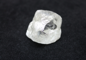 Only Natural Diamonds désigne son premier rédacteur-en-chef