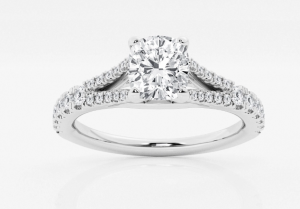 De plus en plus de couples choisissent des diamants taille fantaisie