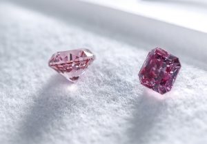 Les bijoux des Golden Globes 2023 : entre diamants et simplicité