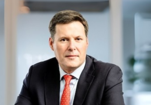 De Beers group and Endiama discover new kimberlite field in Angola