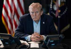 Anglo American Slashes De Beers’ Value by Nearly Half