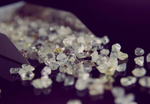 Dealer mood improves at $480M De Beers sight